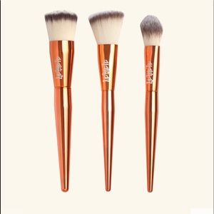Alamar Complexion Brush Trio